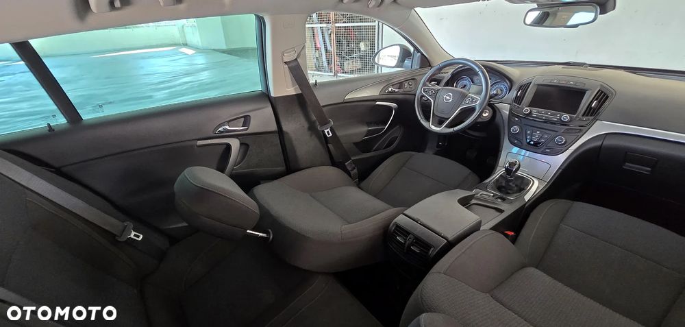 Opel Insignia - 21