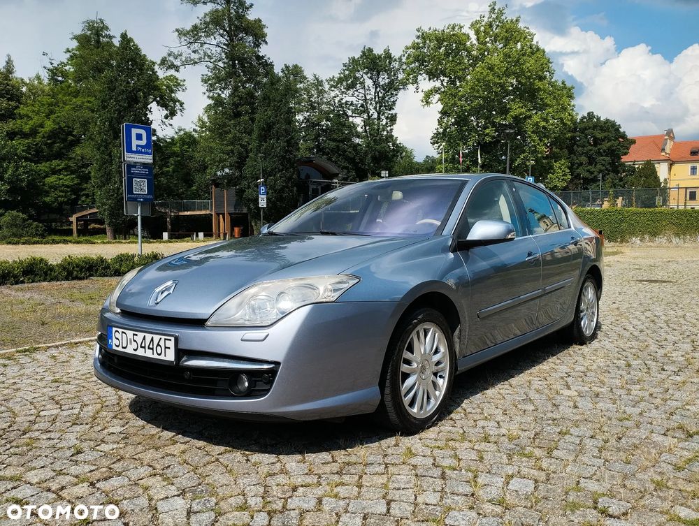 Renault Laguna 2.0 DCi FAP Initiale - 10