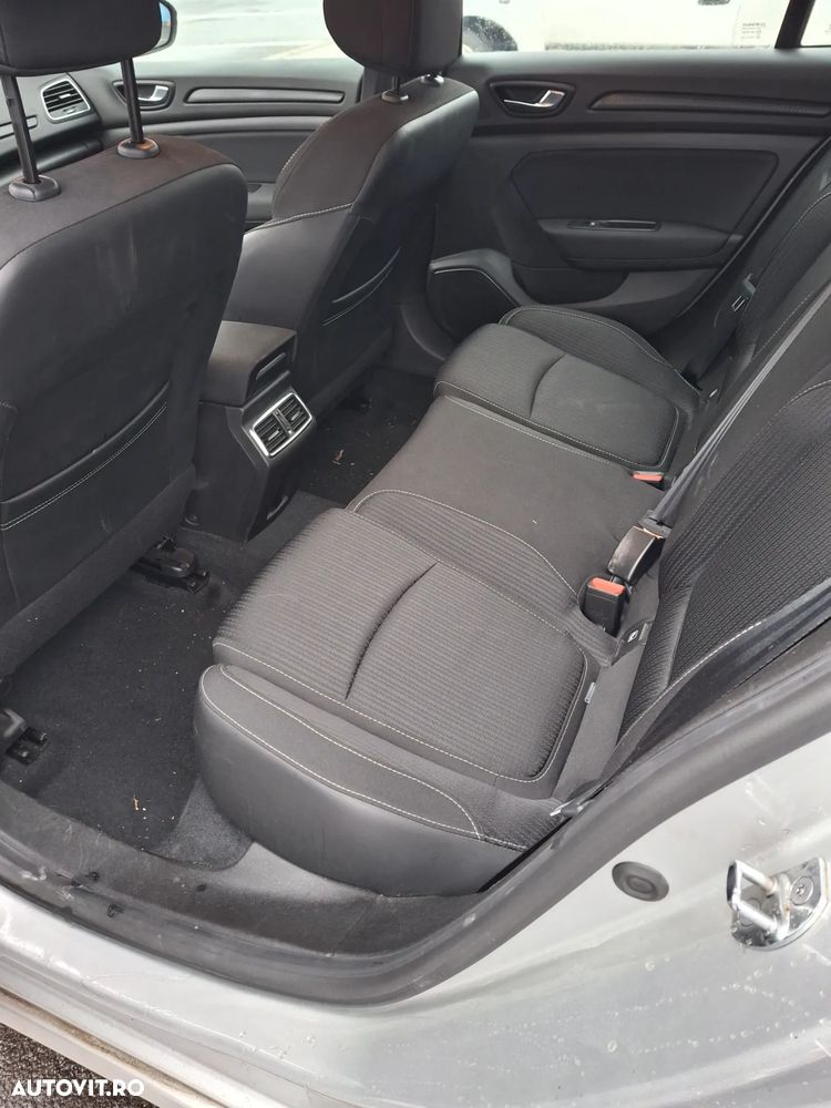 Renault Megane BLUE dCi EDC Limited - 10