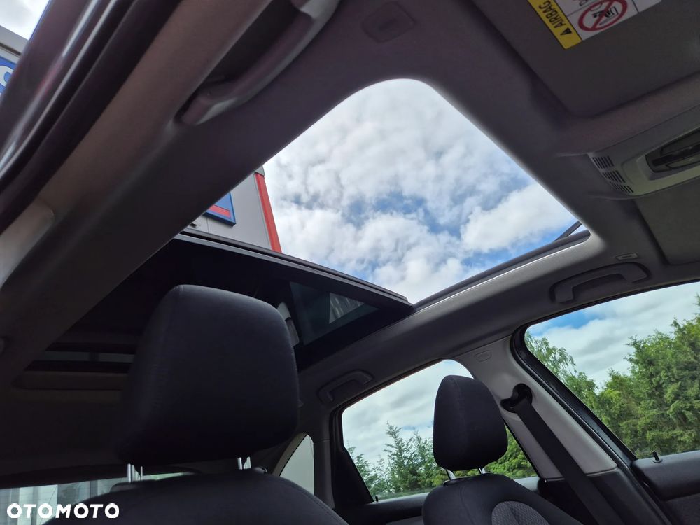 BMW Seria 2 218d Sport-Aut Luxury Line - 23