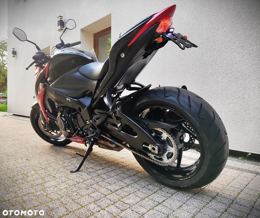 Suzuki GSX - 15
