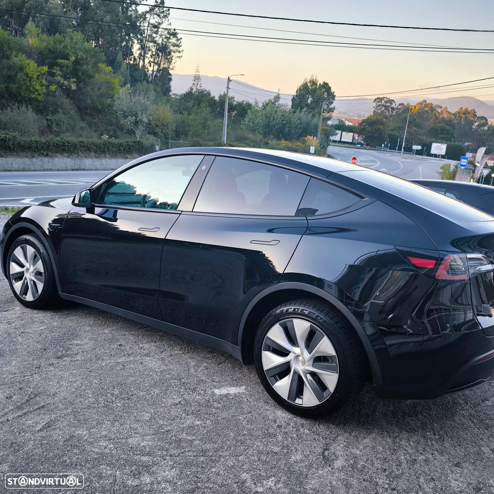 Tesla Model Y RWD - 7