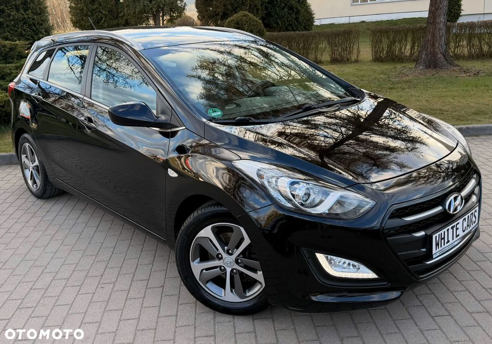 Hyundai i30 1.4 Passion - 29