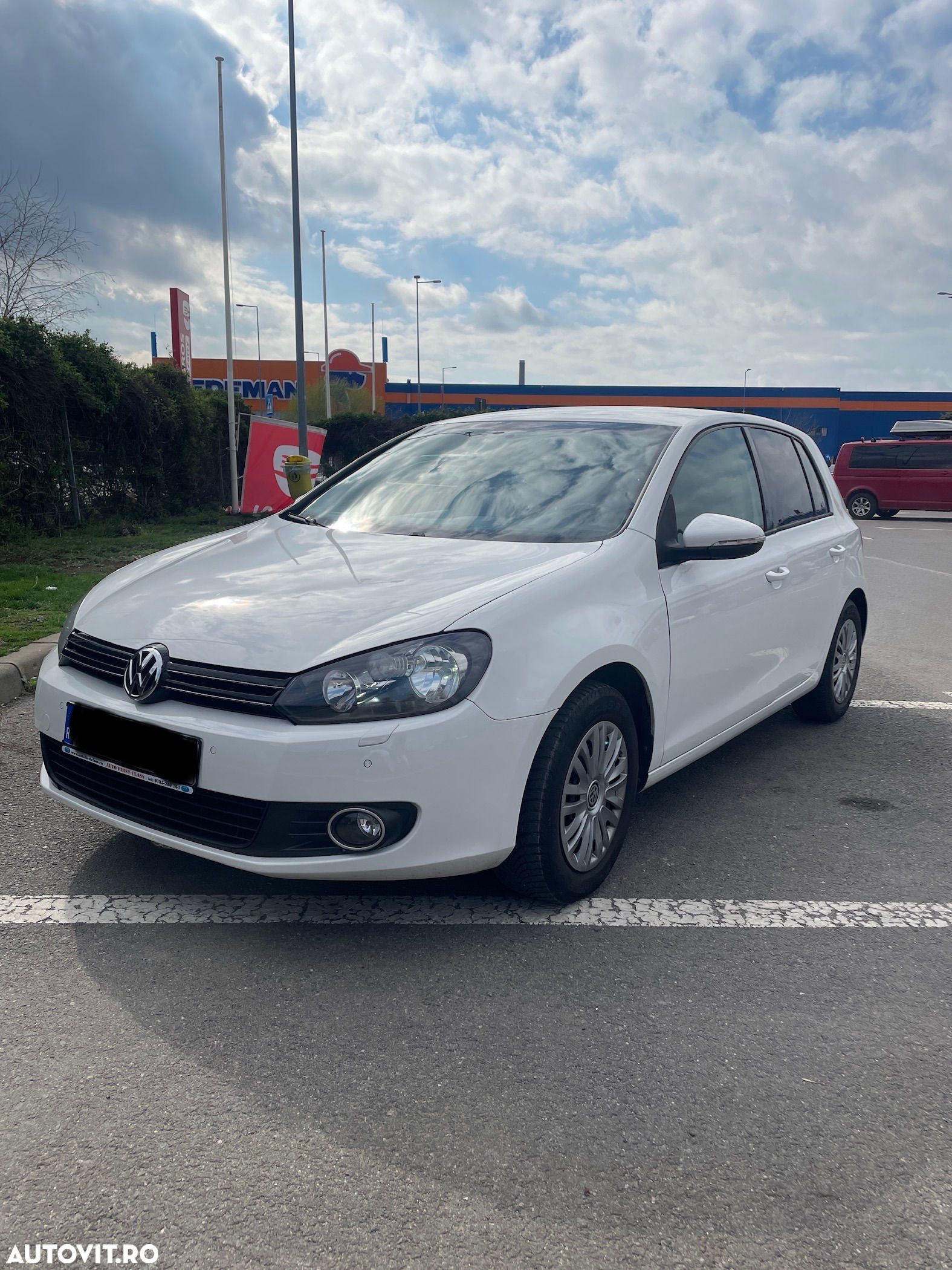 Volkswagen Golf 1.6 TDI BlueMotion Technology DPF Highline - 1