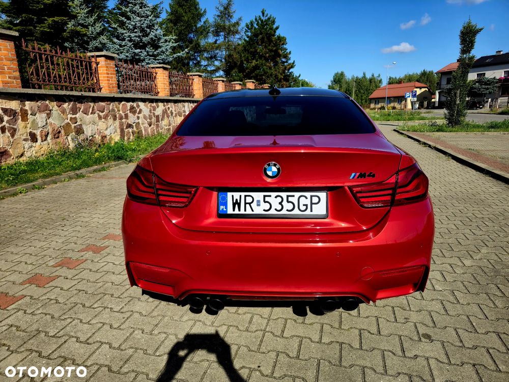 BMW M4 Coupe DKG Competition - 4