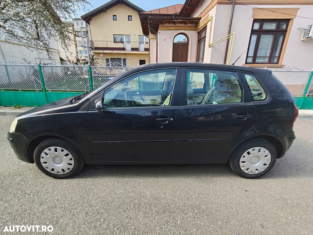 Volkswagen Polo - 2