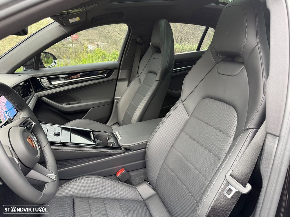 Porsche Panamera 4S E-Hybrid - 13