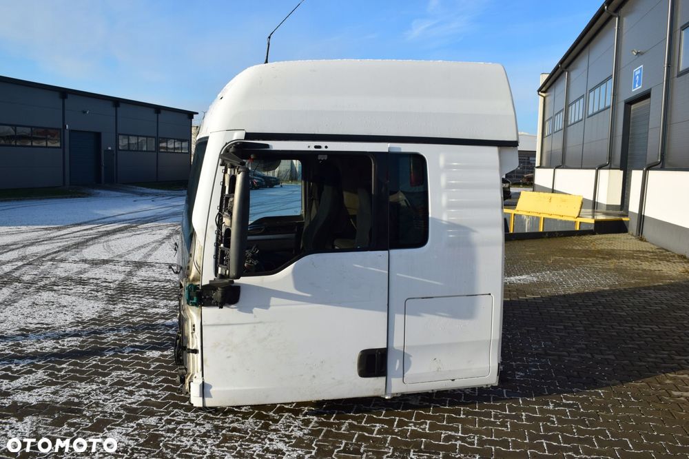 SZKIELET KABINY WRAZ Z DRZWIAMI MAN TGX E5 E6 - 3