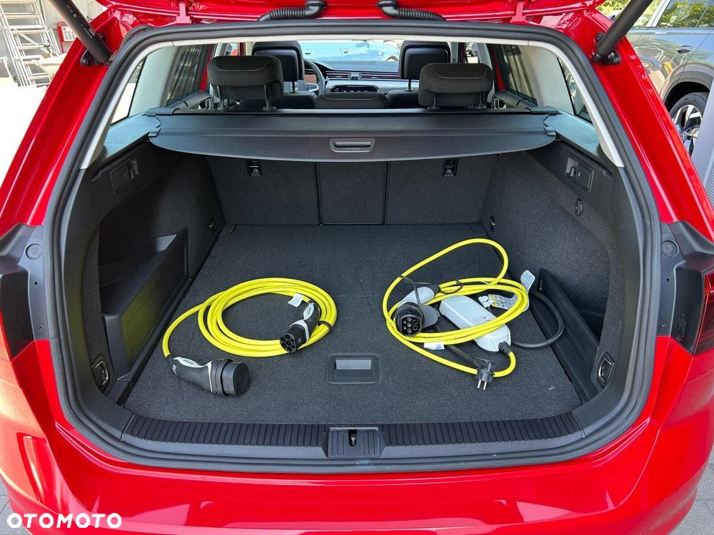 Volkswagen Passat Variant - 11