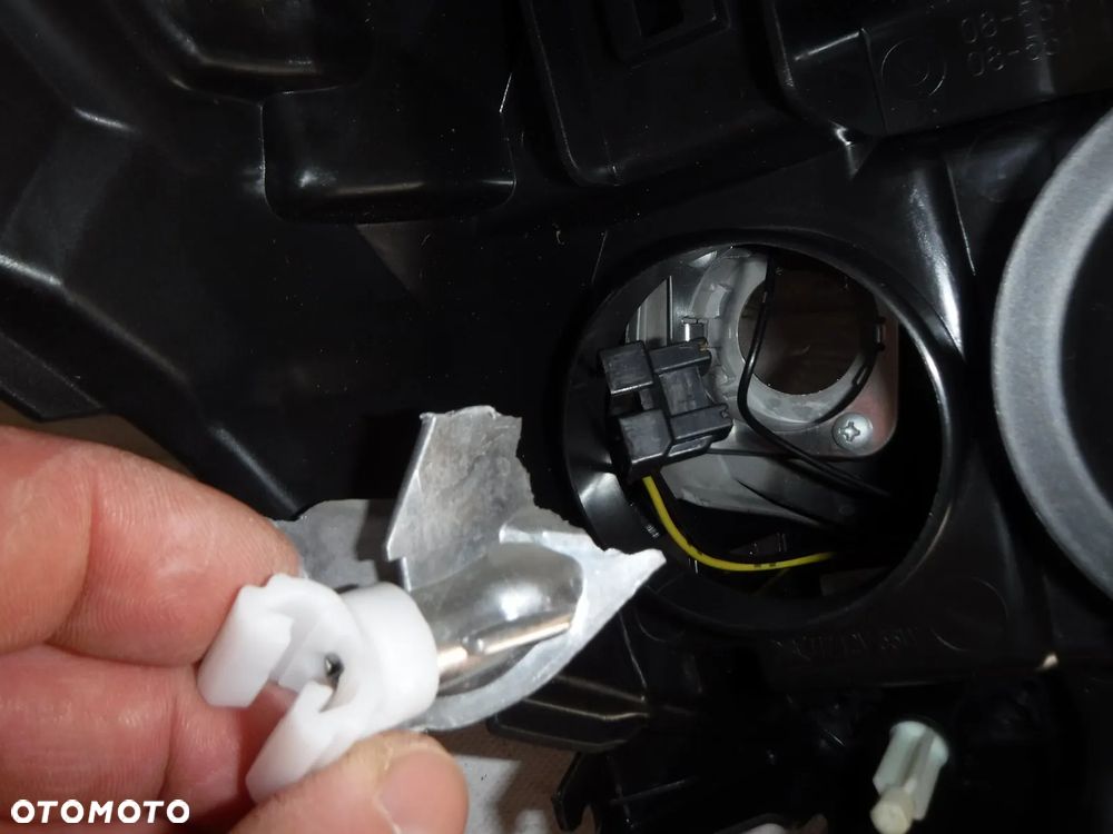 renault clio iii 3 lift lampa przód lewa nowa przednia z uszk - 2