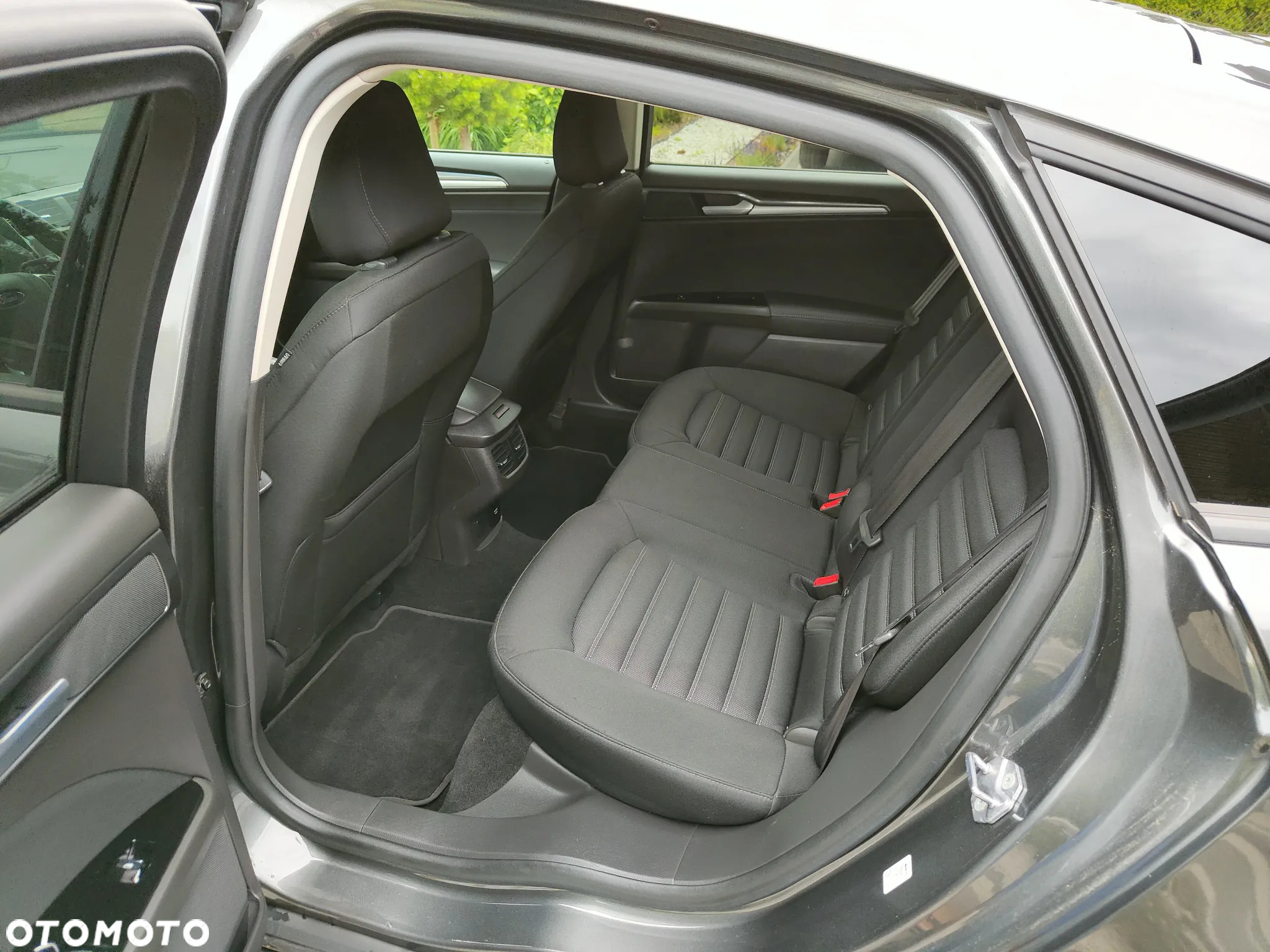 Ford Mondeo 2.0 TDCi Ambiente Plus - 18
