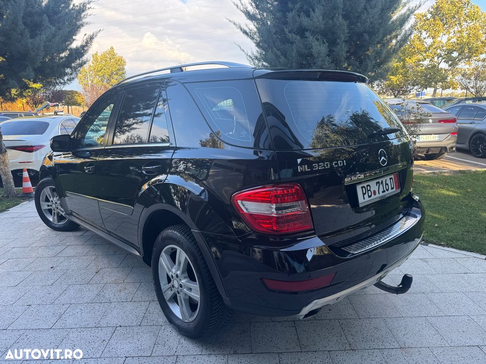 Mercedes-Benz ML 300 CDI 4Matic 7G-TRONIC DPF BlueEFFICIENCY - 4