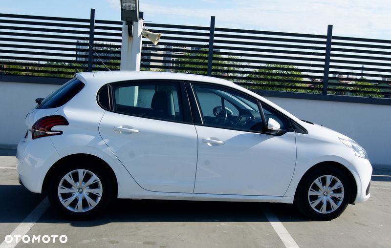Peugeot 208 PureTech 82 Start & Stop Allure - 7