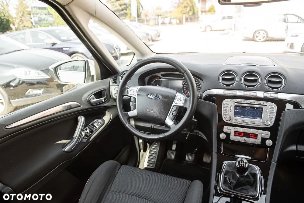 Ford S-Max 2.0 FF Titanium - 21
