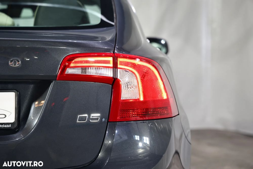 Volvo S60 D5 - 35
