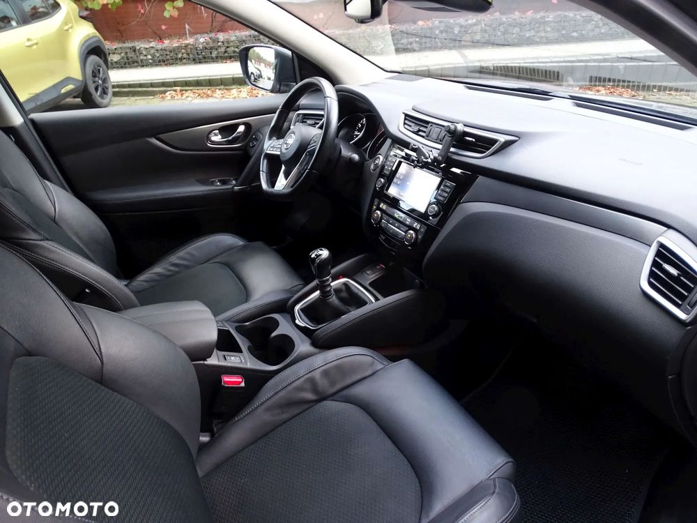 Nissan Qashqai 1.6 DIG-T Tekna - 8