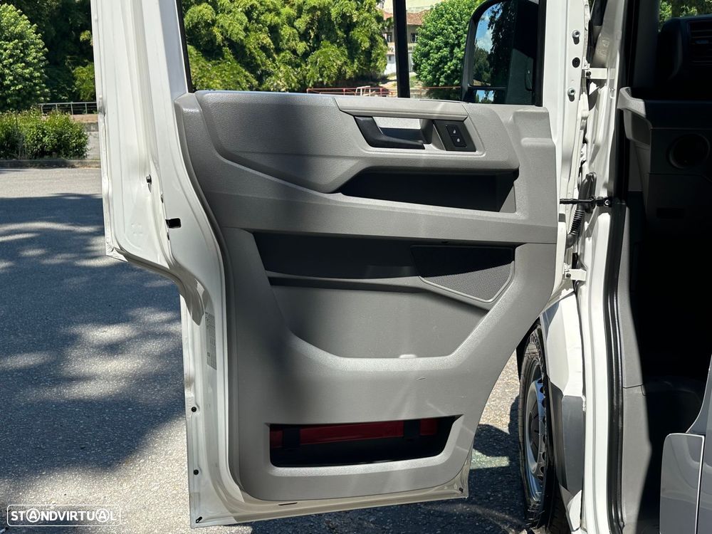 VW Crafter 35 2.0 TDI CD L4 - 7