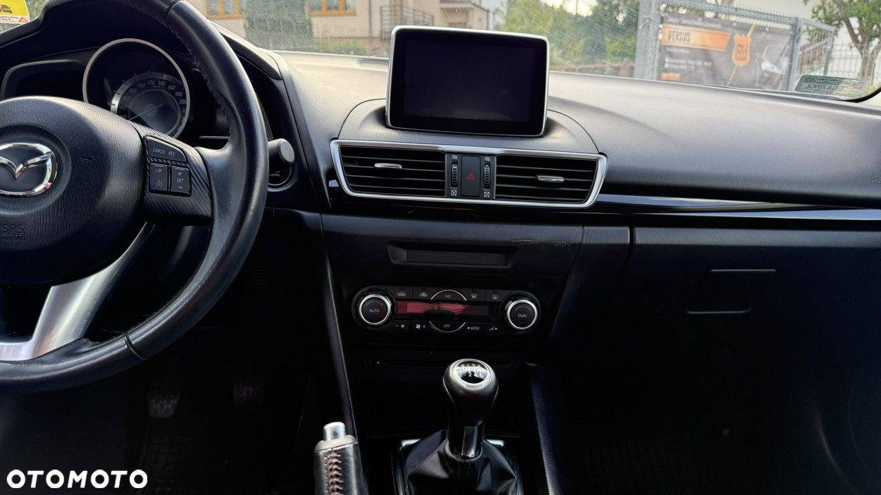 Mazda 3 - 8