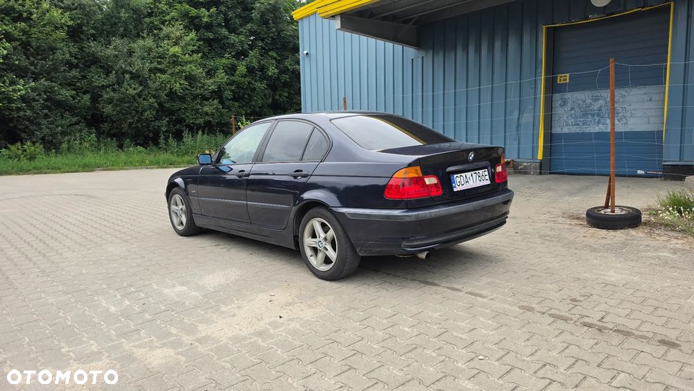 BMW Seria 3 - 1