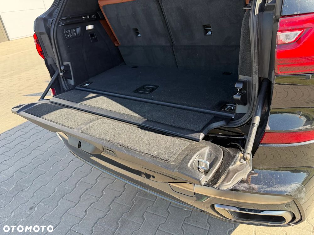 BMW X7 M50i sport - 6