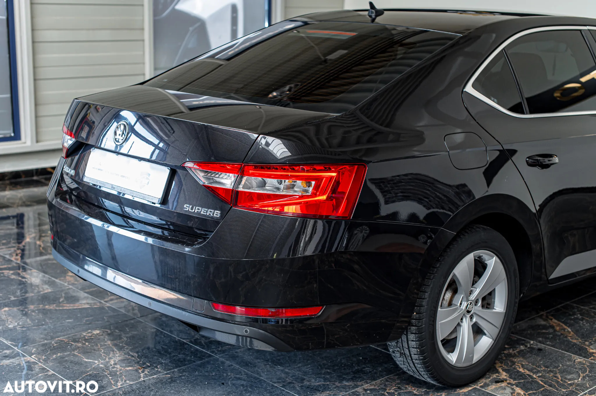 Skoda Superb 2.0 TDI DSG Style - 26