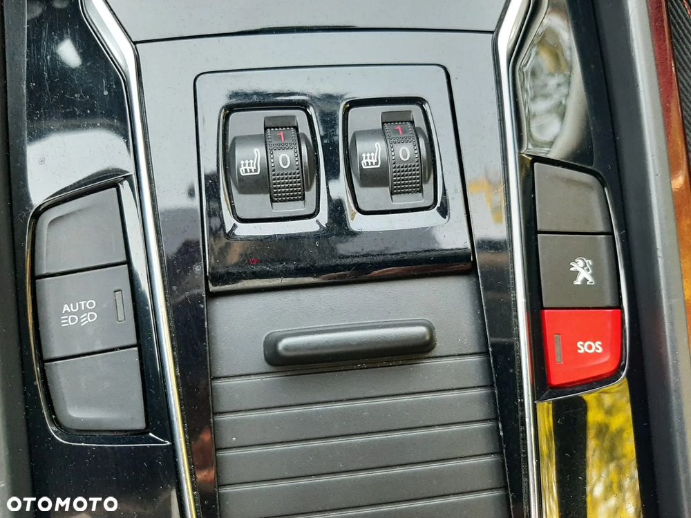 Peugeot 508 RXH BlueHDi 180 EAT6 Stop&Start - 26