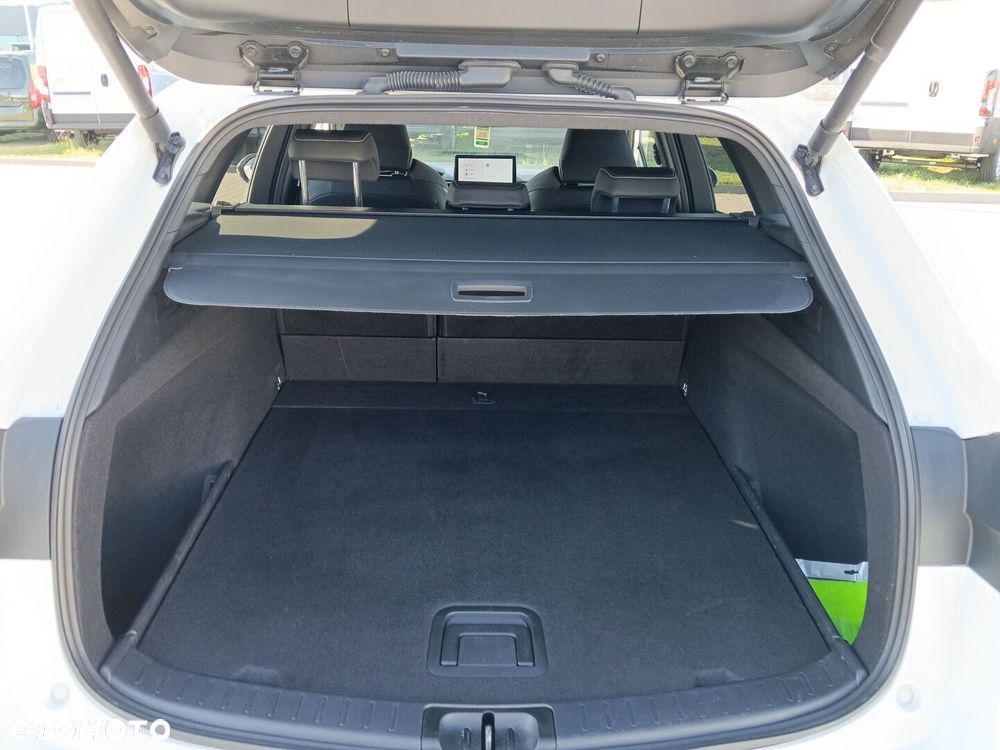 Toyota Corolla 1.8 Hybrid Style - 11