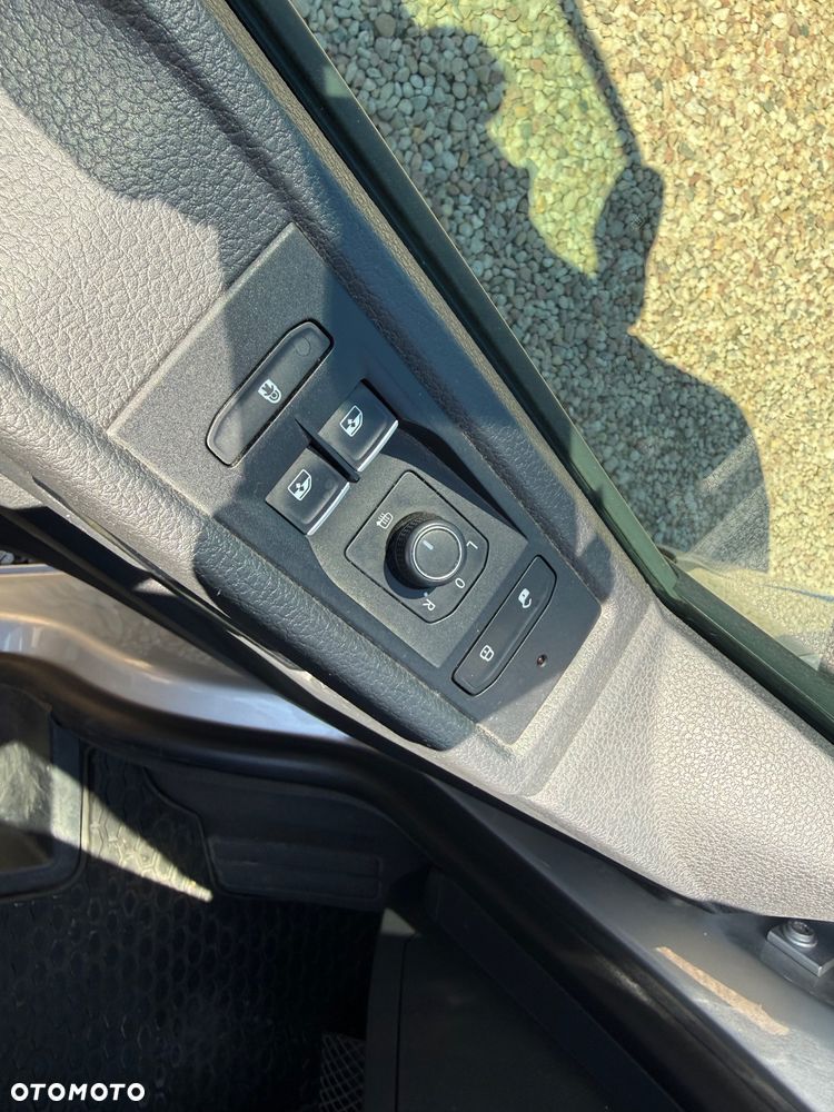 Volkswagen Multivan 2.0 TDI L1 DSG - 22