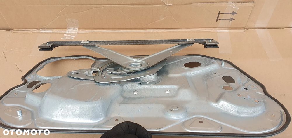 Mechanizm podnośnik szyby prawy przód Ford Focus MK2 Lift - 4