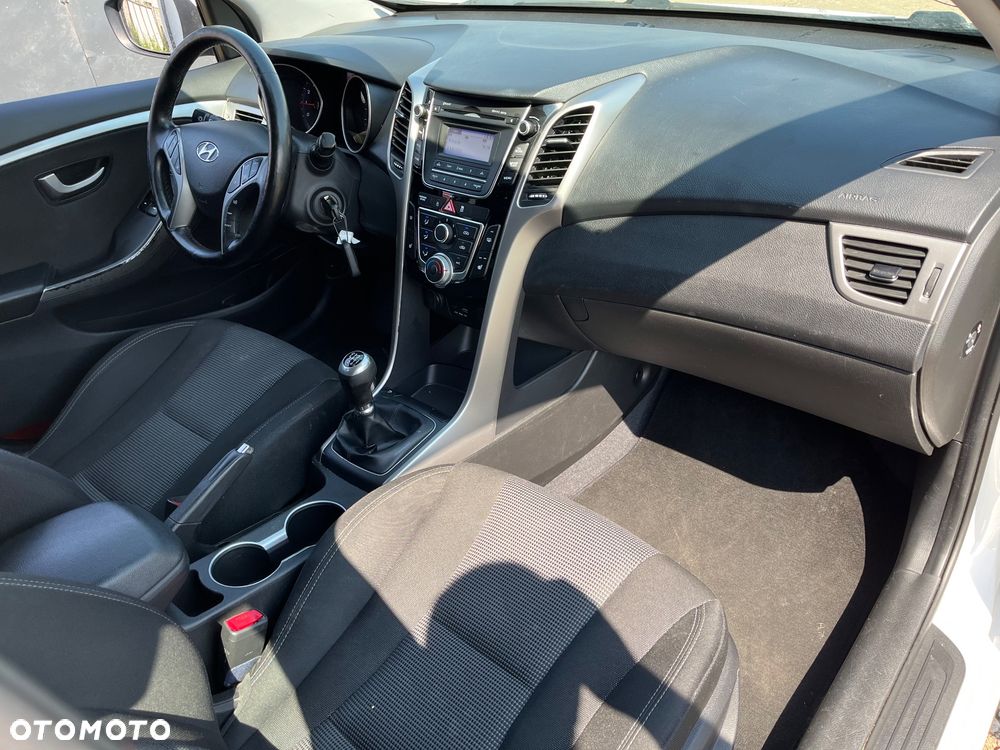 Hyundai i30 1.4 Comfort - 11