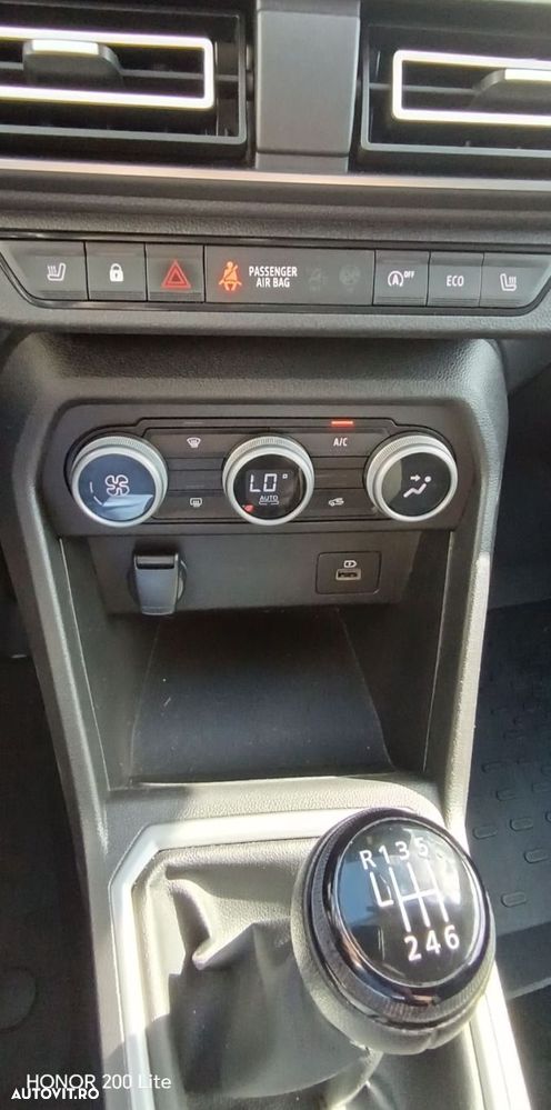 Renault Captur - 23