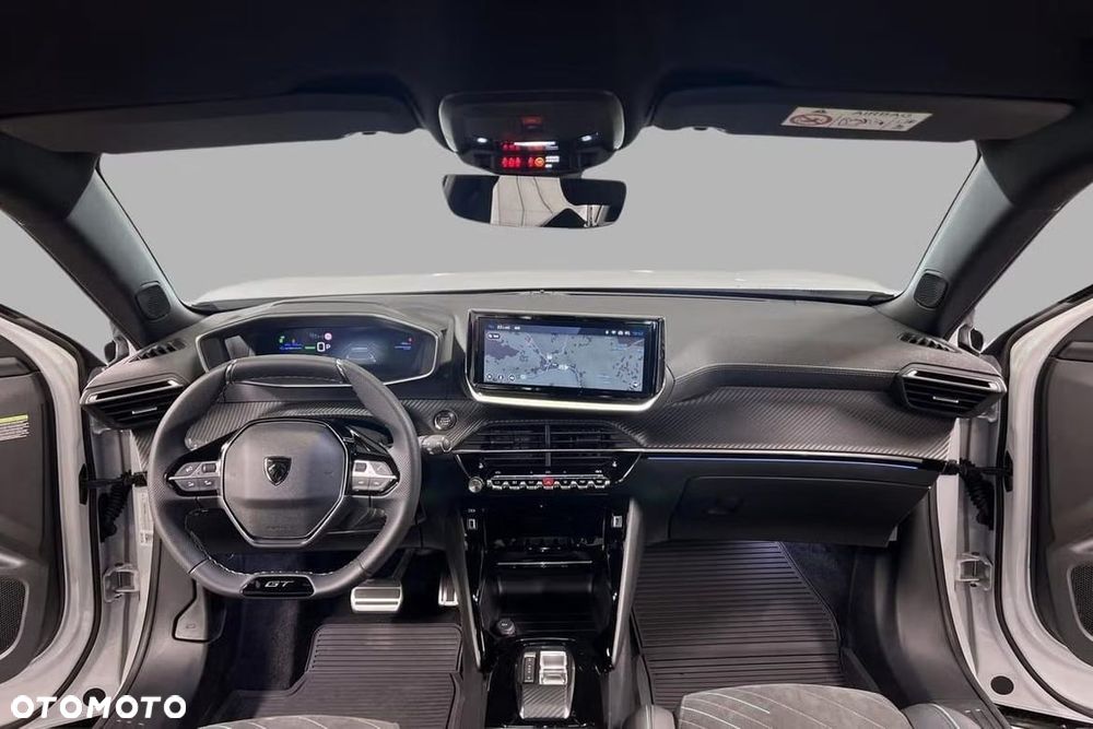 Peugeot 2008 GT - 11
