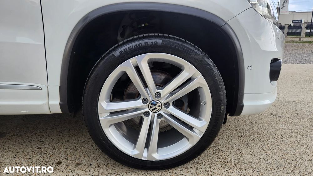 Volkswagen Tiguan 2.0 TDI DPF 4Motion BlueMotion Technology DSG Sport & Style - 34