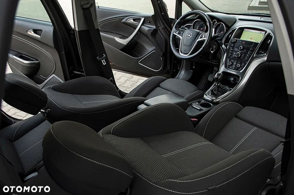 Opel Astra 1.4 Turbo Cosmo - 38