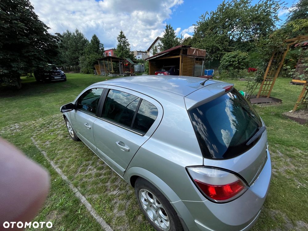 Opel Astra 1.6 Cosmo - 35