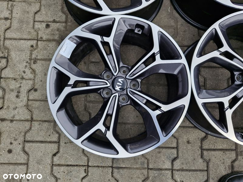 KIA SPORTAGE 4 IV FELGI ALUFELGI 7.5JX19 5X114.3 19 ET 50,5 CALI 4 SZT KOMPLET - 12