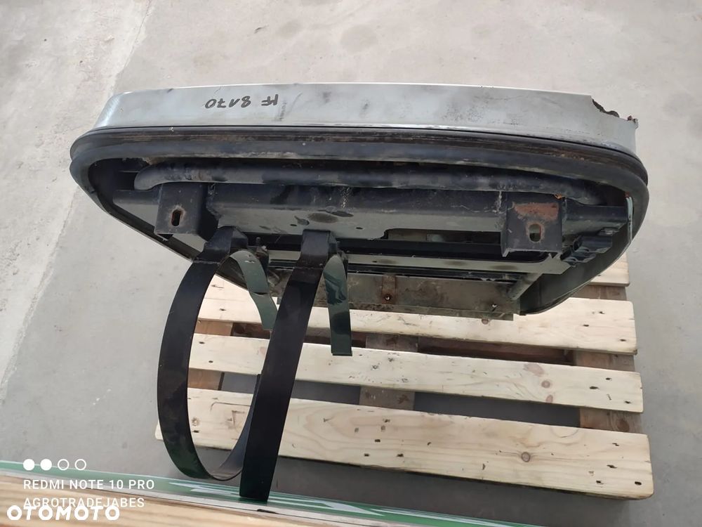 Siatka maski 3805876M91 reflektory MASSEY FERGUSON 8170 - 6