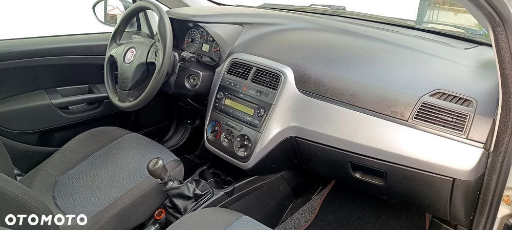 Fiat Grande Punto - 7