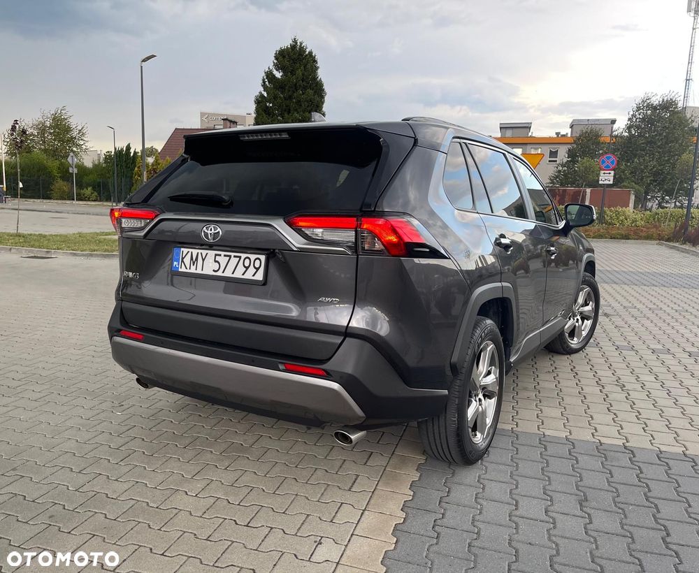 Toyota RAV4 - 4