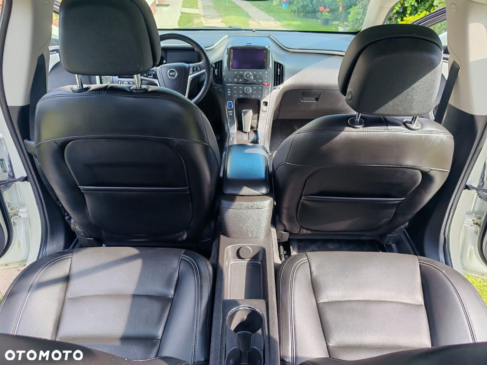 Opel Ampera - 29