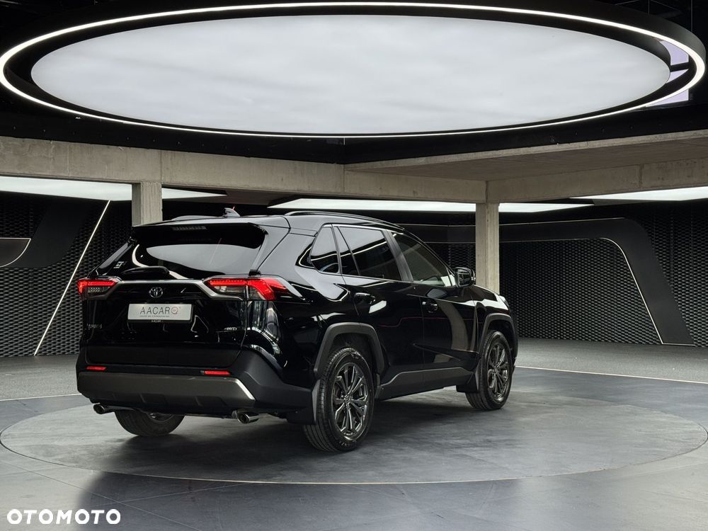 Toyota RAV4 - 6