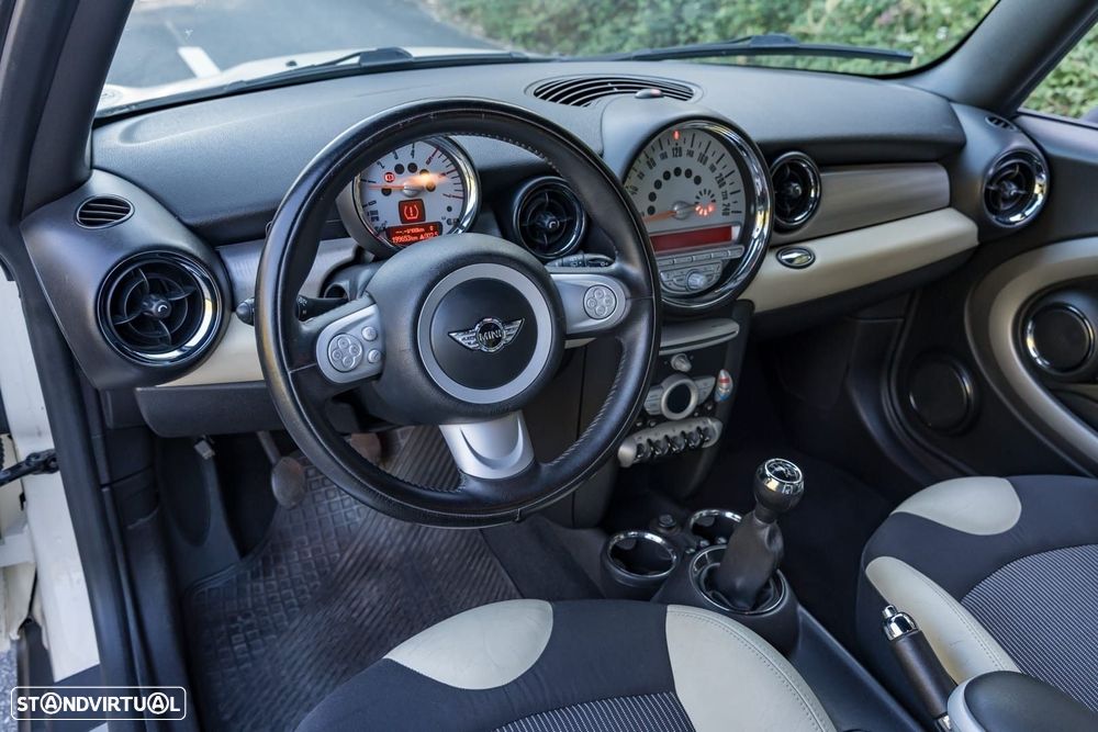 MINI 3 Portas Cooper D - 30