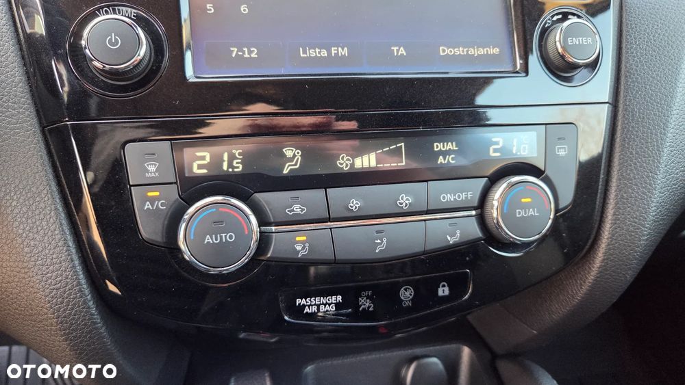 Nissan Qashqai 1.5 dCi N-CONNECTA - 23