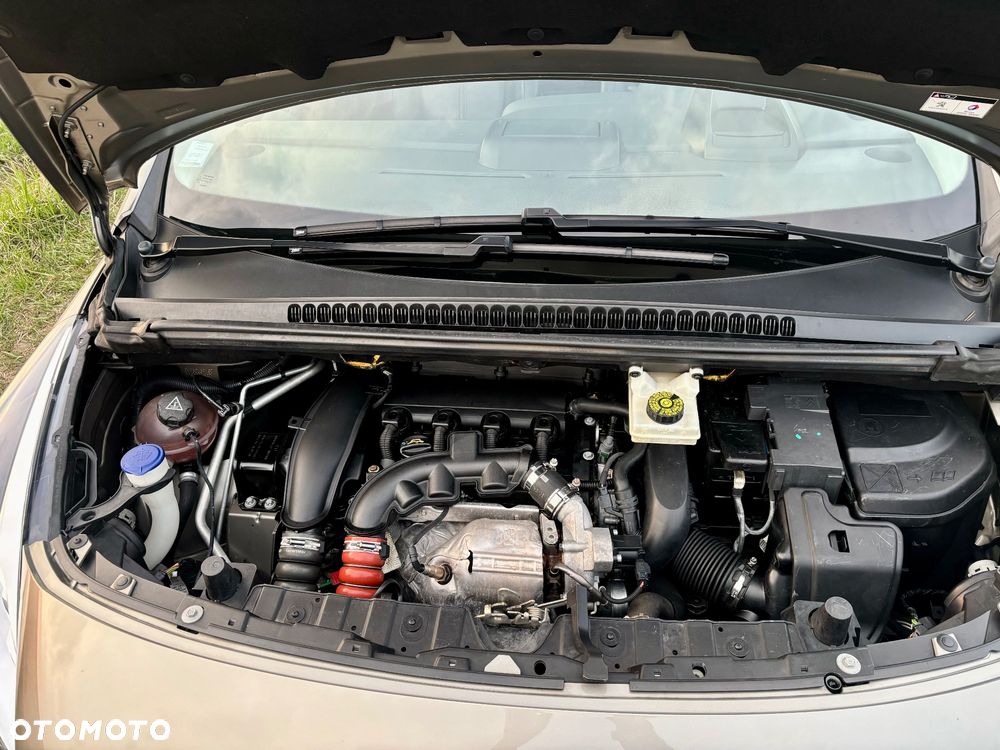 Peugeot 3008 155 THP Premium - 17