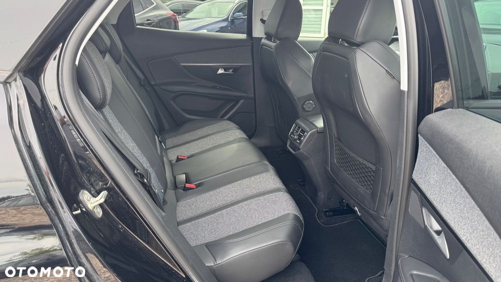 Peugeot 3008 BlueHDi 120 Stop & Start Allure - 26