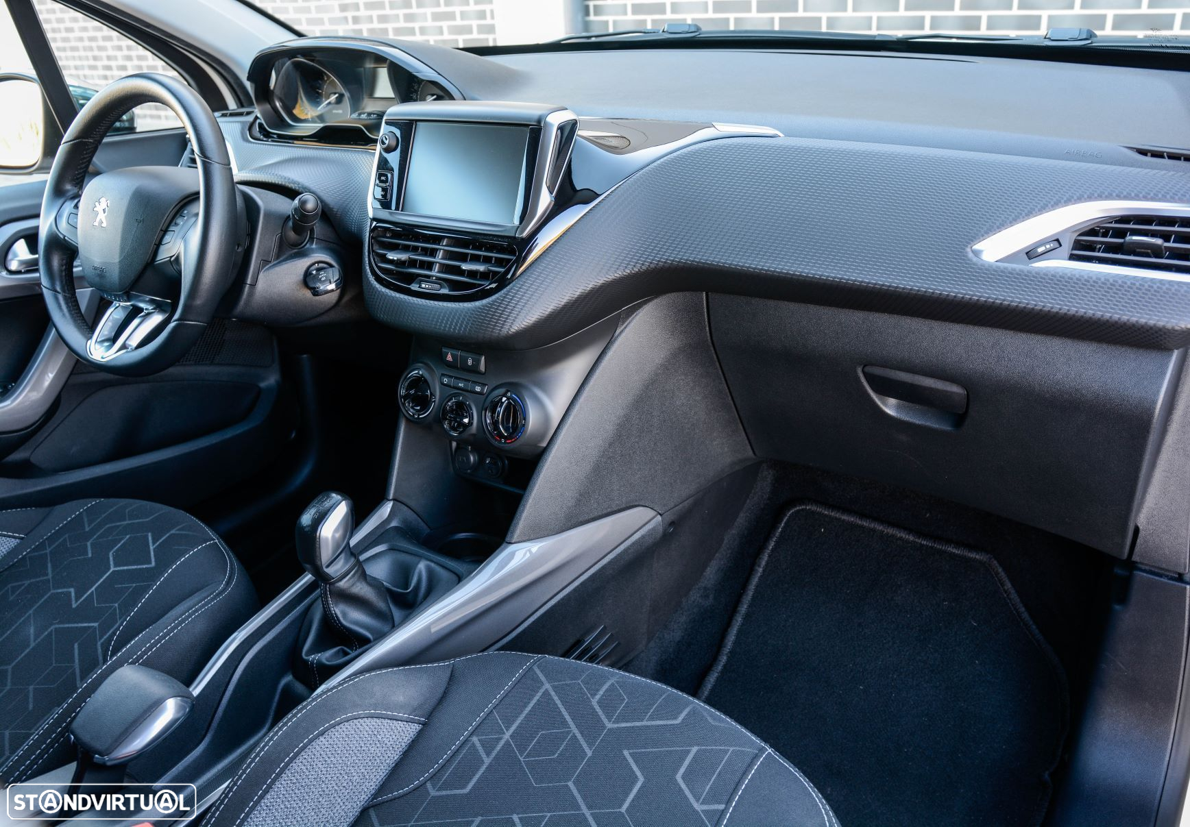 Peugeot 2008 1.5 BlueHDi Active - 28