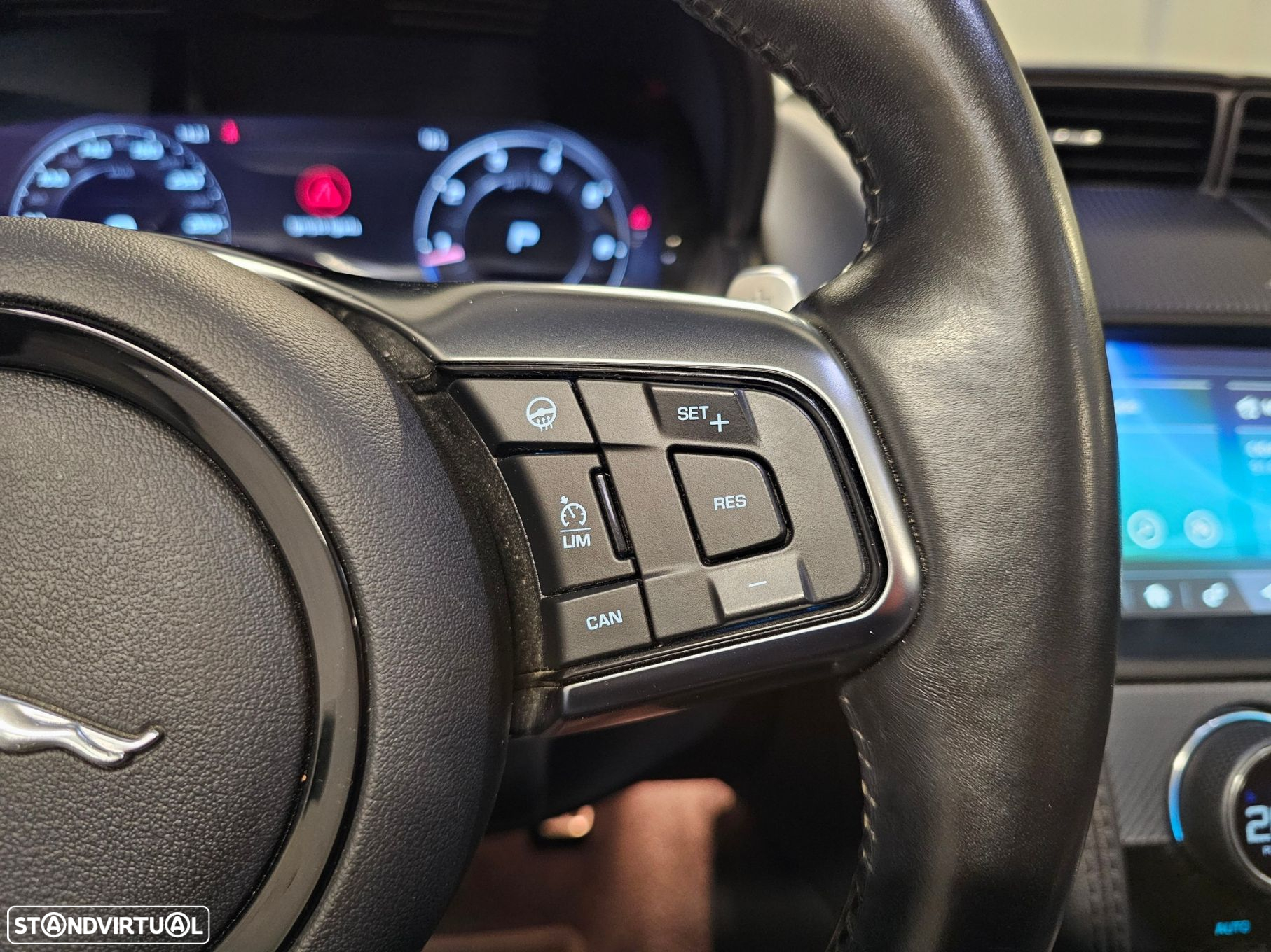 Jaguar F-Type 2.0 i4 R-Dynamic Black - 27