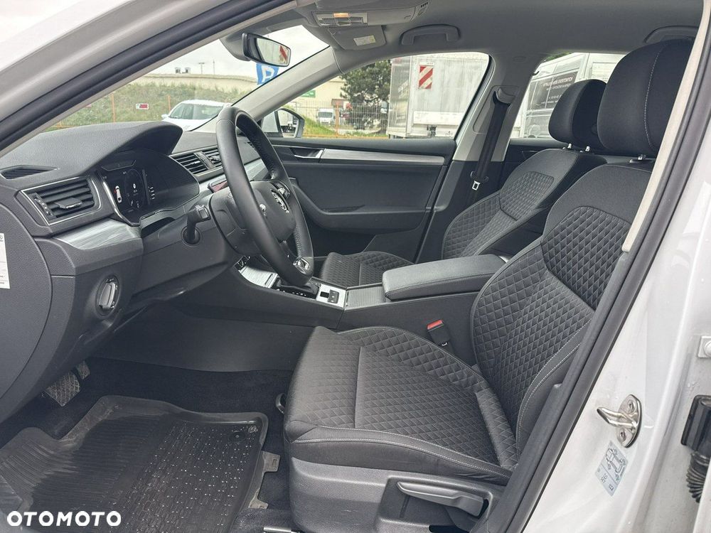 Skoda Superb 2.0 TSI Ambition DSG - 11