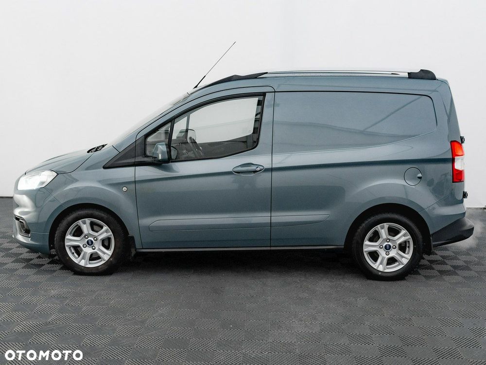 Ford Transit Courier - 10