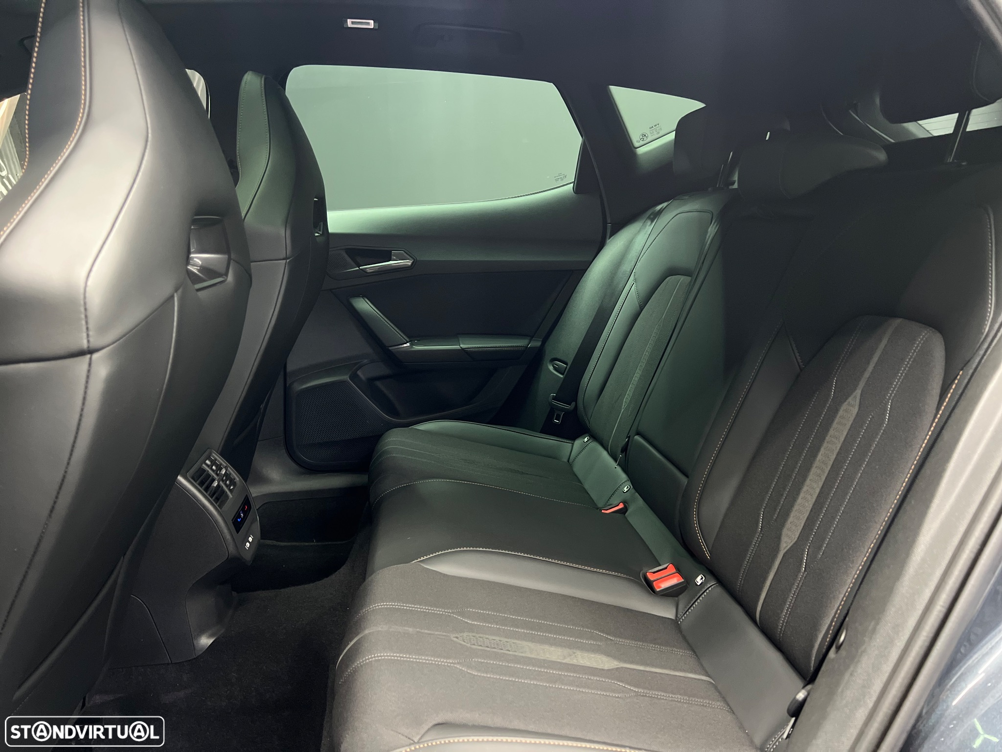 Cupra Formentor 1.4 e-Hybrid DSG VZ - 8